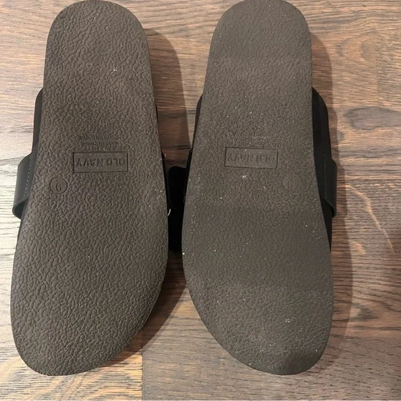 OLD NAVY Slide On Shoe W/ Buckle Size 9 - Picture 4 of 4